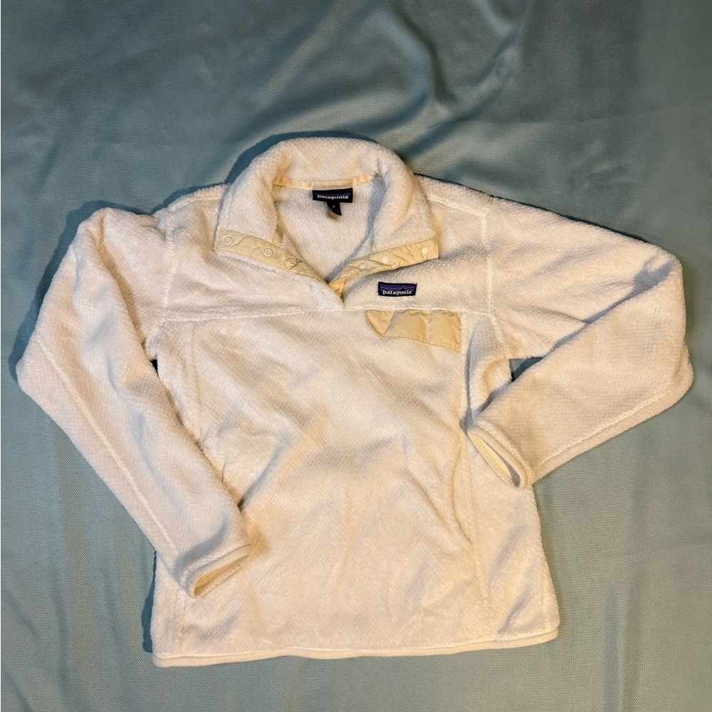 White and Cream Patagonia Jacket